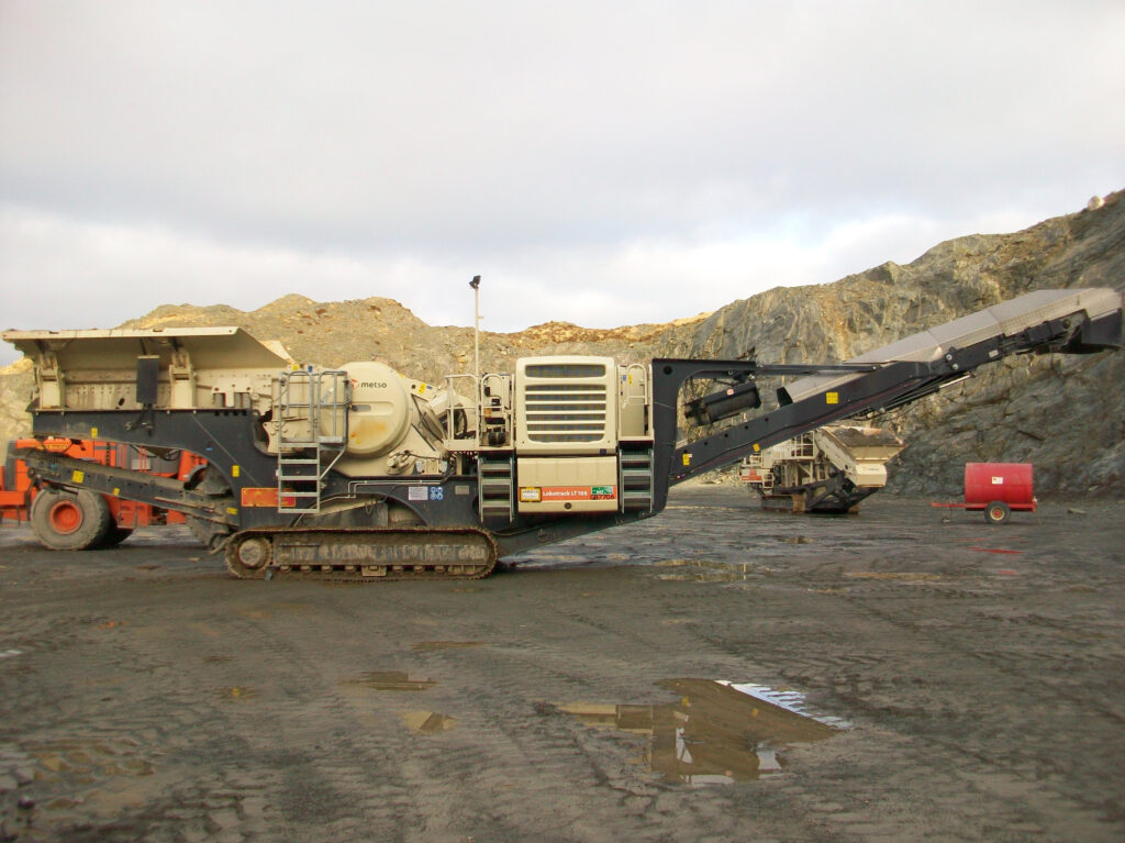 Metso mobile crusher LT106 for sale